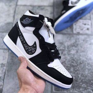 Nike Air Jordan 1